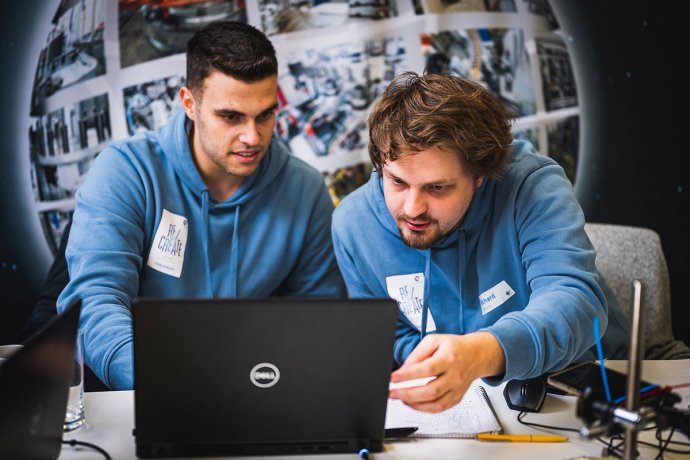 WEISS Hackathon Vol. 2: Connectivity solutions for the industrial environment wanted